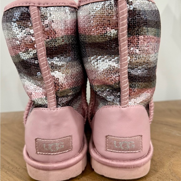 UGG Kids Sequin Boots - Picture 4 of 5
